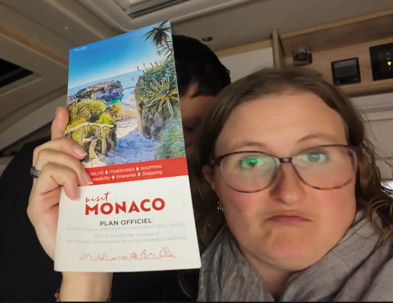 Bei Ankunft im Parkhaus bekommt man sogar einen gratis Stadtplan