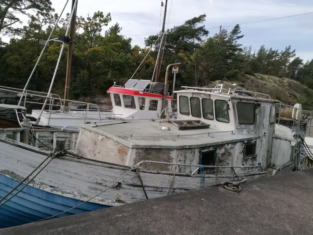 Bild eines alten Bootes in Schweden